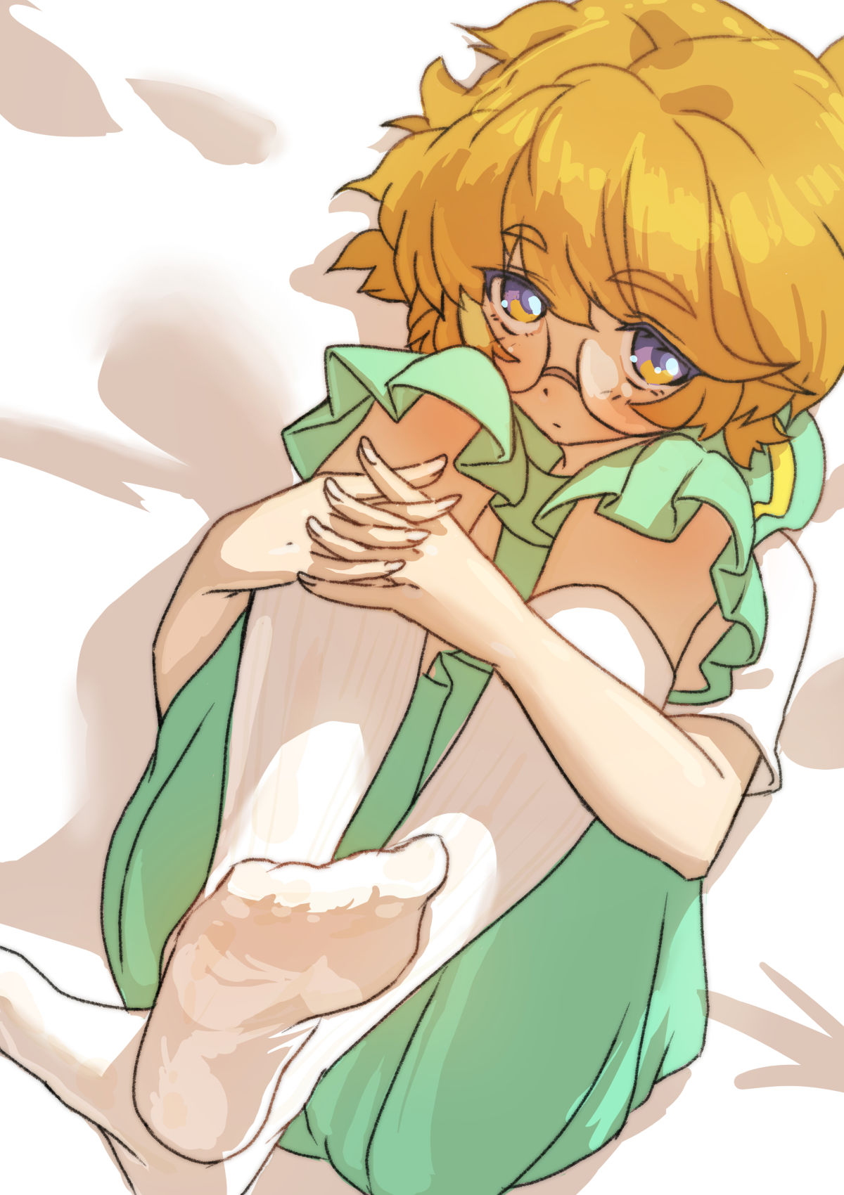 ei (eikun), ichinose minori, precure, tropical-rouge! precure, highres, 1girl, aozora middle school uniform, blue eyes, blunt bangs, brown hair, closed mouth, collared shirt, colored eyelashes, dot nose, glasses, green sailor collar, green skirt, hugging own legs, interlocked fingers, kneehighs, long skirt, looking at viewer, lying, multicolored eyes, sailor collar, school uniform, shirt, short hair, skirt, socks, thick eyebrows, white shirt, white socks, yellow eyes