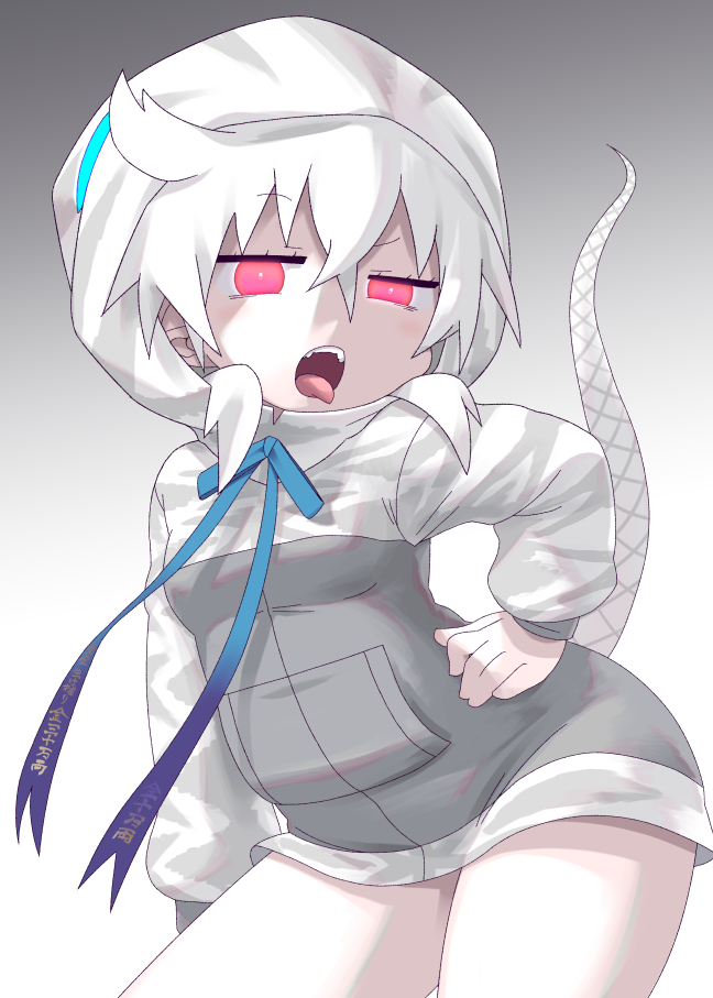 gabyo nuno, tsuchinoko (kemono friends), kemono friends, translation request, 1girl, adapted costume, alternate eye color, alternate hair color, blue bow, blue bowtie, bow, bowtie, cowboy shot, fangs, grey hoodie, hair between eyes, hood, hood up, hoodie, long hoodie, long sleeves, open mouth, print hoodie, red eyes, sidelocks, snake girl, snake print, snake tail, solo, tail, white hair, white hoodie