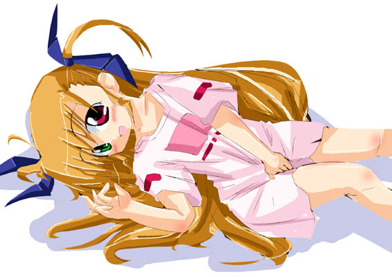 vivio, lyrical nanoha, mahou shoujo lyrical nanoha, mahou shoujo lyrical nanoha strikers, 00s, blonde hair, heterochromia, long hair, shirt, solo, t-shirt