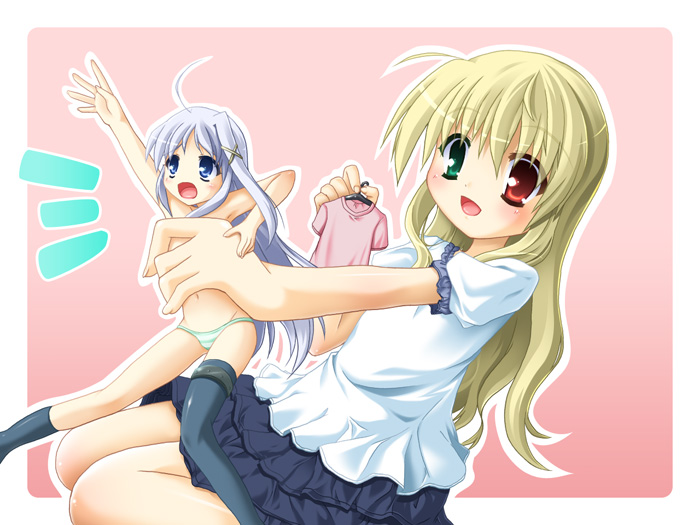 fuu (artist), reinforce zwei, vivio, lyrical nanoha, mahou shoujo lyrical nanoha, mahou shoujo lyrical nanoha strikers, 00s, 2girls, dressing, hair ornament, heterochromia, mini person, minigirl, multiple girls, panties, underwear, x hair ornament