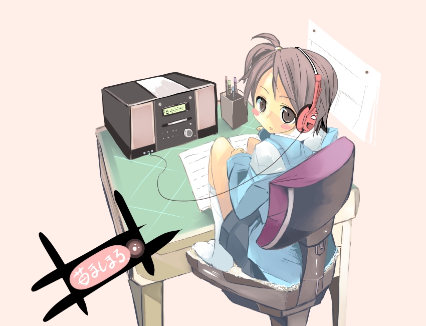 kanikama, itou chika, ichigo mashimaro, 1girl, blue skirt, brown eyes, brown hair, cable, chair, child, female focus, from behind, headphones, long sleeves, looking at viewer, looking back, sailor collar, school uniform, serafuku, shirt, short hair, simple background, skirt, solo, white background, white shirt