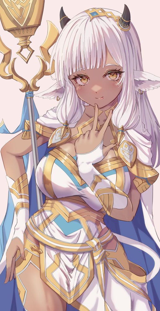 fuussu (21-kazin), ash (fire emblem), fire emblem, fire emblem heroes, nintendo, 1girl, animal ears, ash (borrowed power) (fire emblem), blue cape, blue capelet, blush, breasts, cape, capelet, closed mouth, collarbone, cow ears, cow girl, cow horns, cow tail, dark-skinned female, dark skin, detached sleeves, gold trim, holding, holding staff, horns, large breasts, looking at viewer, mage staff, official alternate costume, simple background, smile, solo, staff, tail, thighs, two-sided cape, two-sided fabric, w, white capelet, white hair, wide hips, yellow eyes