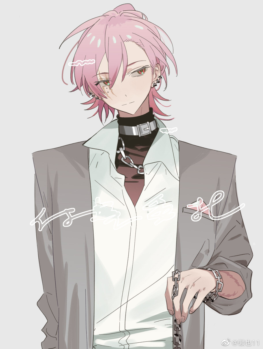 original, highres, 1boy, bracelet, chain, chain bracelet, chain necklace, collared shirt, ear piercing, grey background, grey jacket, hair between eyes, jacket, jewelry, lanye11, long sleeves, looking to the side, male focus, necklace, open clothes, open jacket, piercing, pink hair, red eyes, shirt, short hair, simple background, sleeves rolled up, turtleneck, upper body, watermark, white shirt