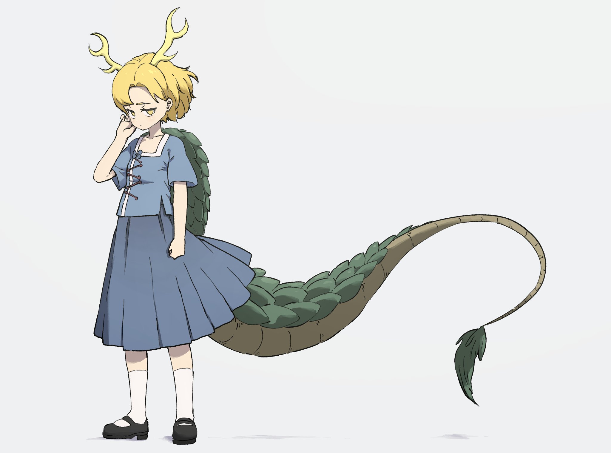 uzou (uzooooooooo), kicchou yachie, touhou, highres, 1girl, black shoes, blonde hair, blue shirt, blue skirt, collarbone, eastern dragon horns, eastern dragon tail, expressionless, full body, grey background, hand in own hair, long tail, looking at viewer, parted bangs, shirt, shoes, short hair, skirt, socks, solo, tail, turtle shell, white socks, yellow eyes