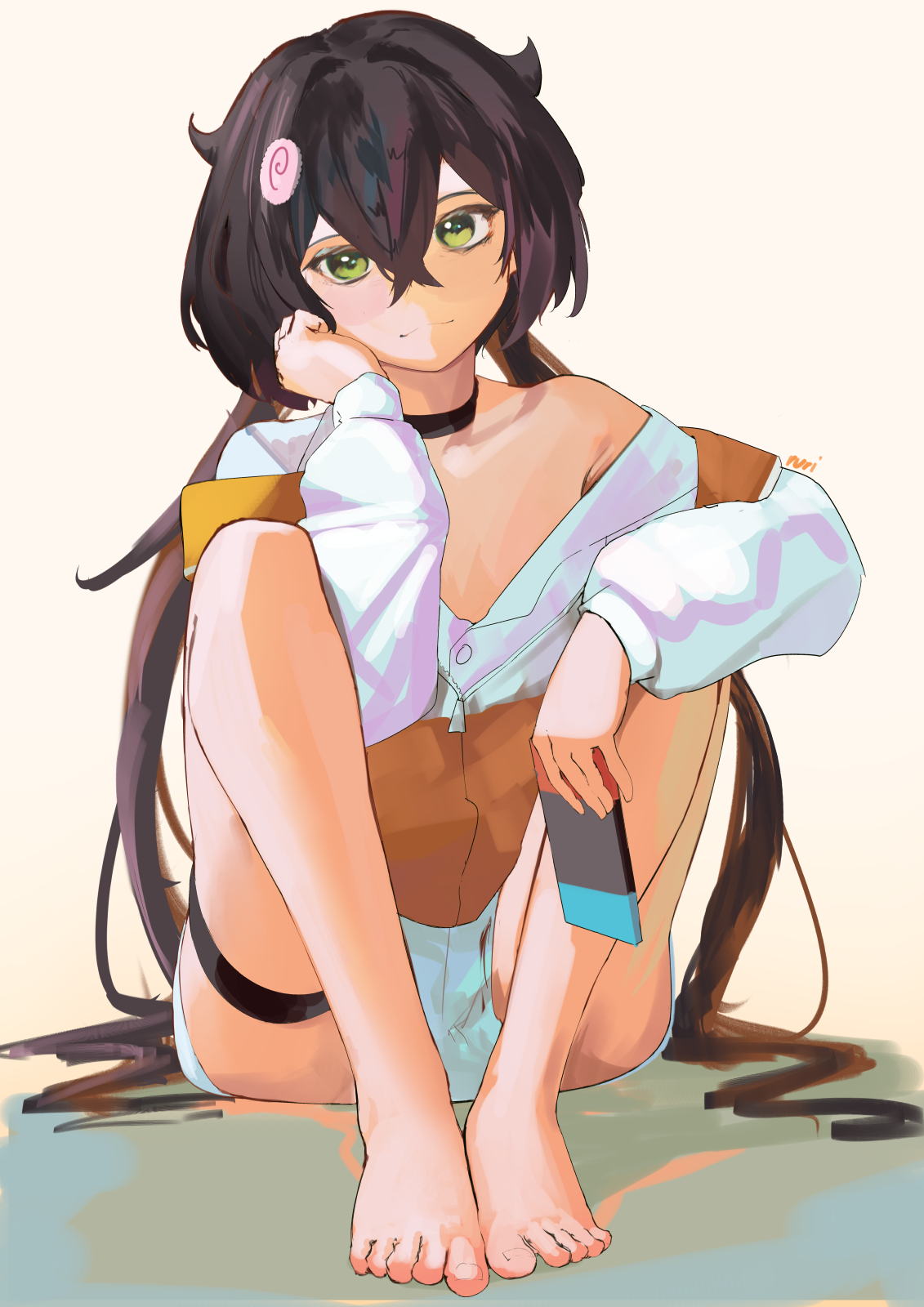 rurikon, trony (nikke), goddess of victory: nikke, highres, 1girl, bare legs, barefoot, black choker, black hair, choker, closed mouth, crossed bangs, feet, food, green eyes, hair between eyes, hair horns, hand on own face, handheld game console, holding, holding handheld game console, jacket, kamaboko, knees apart feet together, knees up, legs, low twintails, multicolored jacket, narutomaki, on ground, orange jacket, sitting, toenails, toes, twintails, two-tone jacket, white jacket