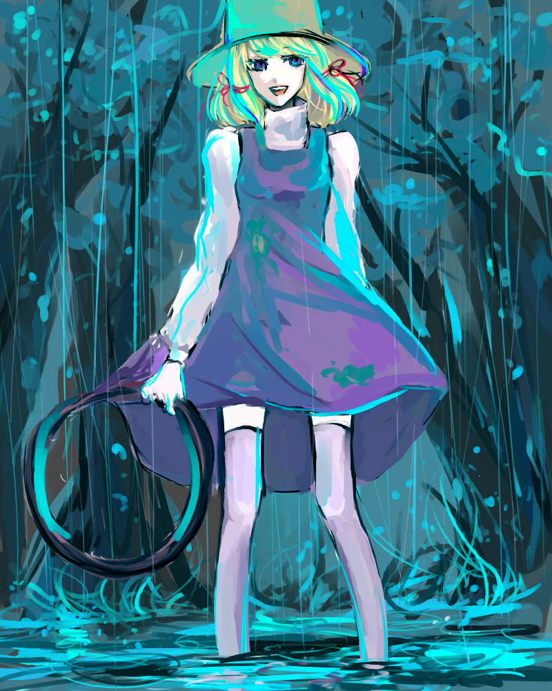 minase (mmakina), moriya suwako, touhou, bad id, bad pixiv id, 1girl, blonde hair, female focus, hair ribbon, happy, hat, moriya's iron rings, multicolored hair, rain, ribbon, short hair, smile, solo, standing, thighhighs, turtleneck, wading, water