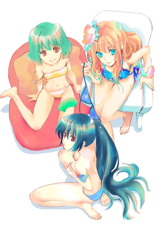 wakatomo, ranka lee, saotome alto, sheryl nome, macross, macross frontier, bad id, bad pixiv id, 00s, 3girls, barefoot, bikini, blue hair, covering breasts, covering privates, feet, genderswap, genderswap (mtf), green hair, legs, long hair, multiple girls, short hair, side-tie bikini bottom, swimsuit