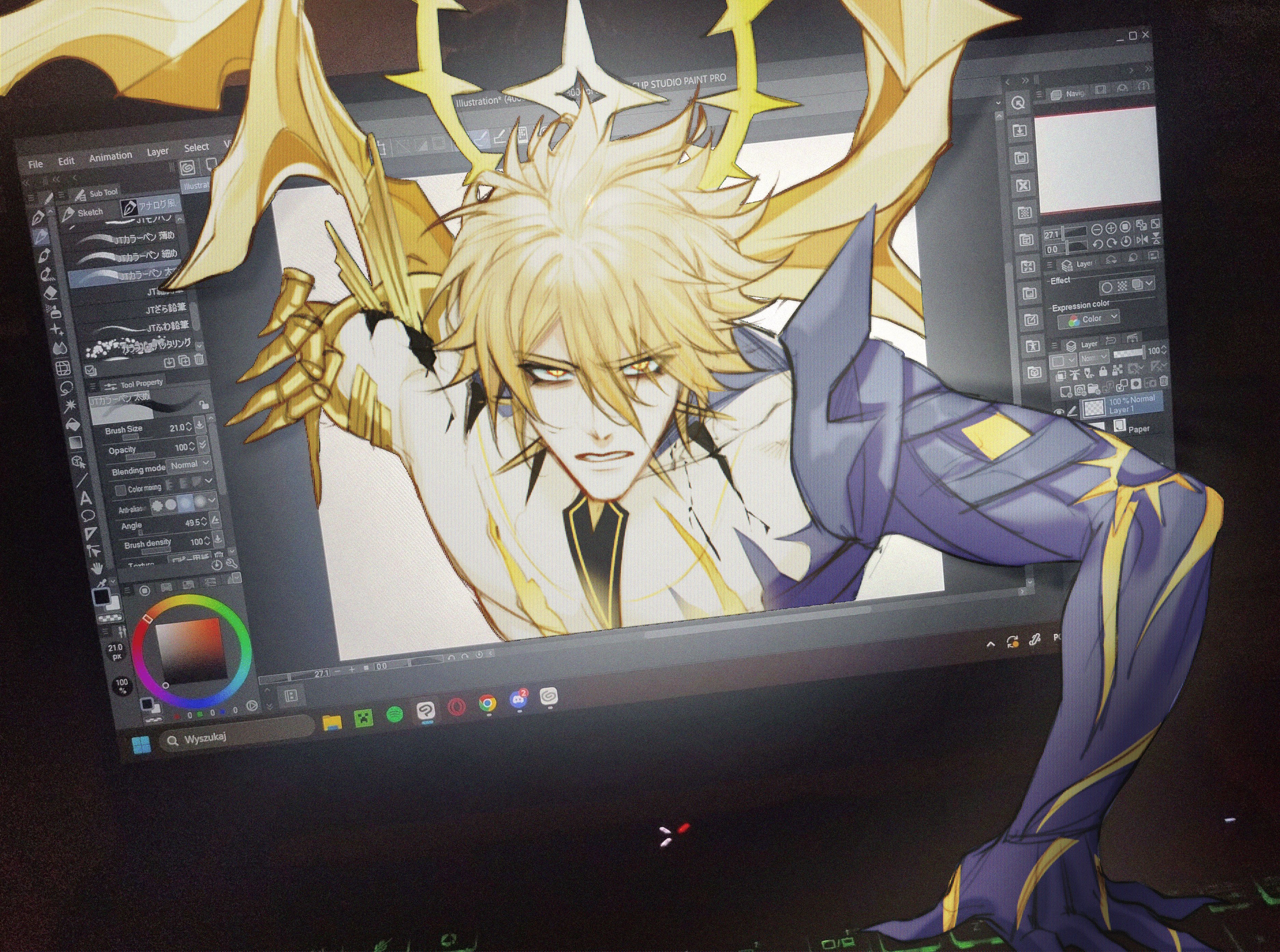 chihuahuarien, phainon (honkai: star rail), phainon (khaslana) (honkai: star rail), clip studio paint, honkai: star rail, honkai (series), absurdres, commentary, english commentary, highres, photo (medium), 1boy, art program in frame, blonde hair, evil eyes, gold hands, halo, halo behind head, looking at viewer, male focus, short hair, solo, spiked halo, teeth, through medium, through screen, upper body, yellow eyes, yellow halo, yellow wings