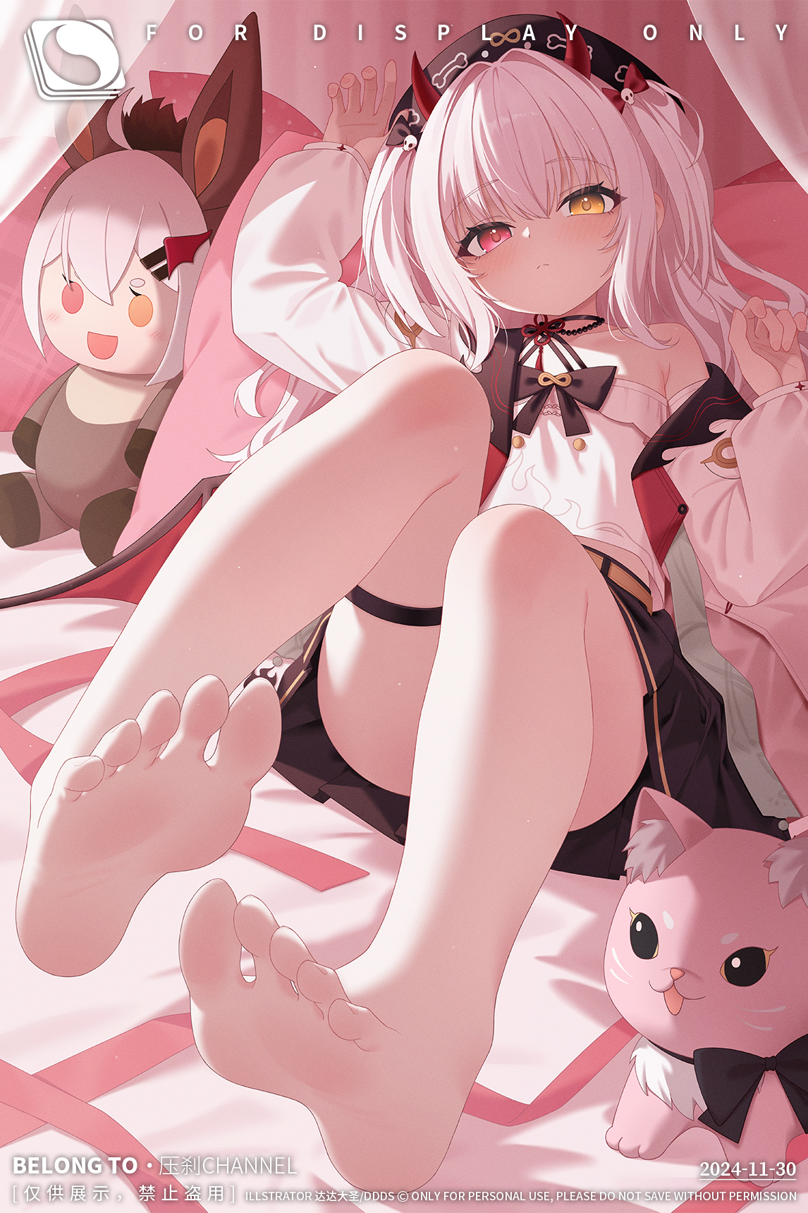 dinyc, original, highres, 1girl, armpit crease, barefoot, black hat, blush, brown eyes, character doll, closed mouth, dated, demon horns, detached sleeves, doll, egyptian toe, eyebrows hidden by hair, flat chest, full body, hat, heterochromia, horns, knees up, looking at viewer, medium hair, on bed, red eyes, shirt, sitting, soles, solo, stuffed animal, stuffed toy, thigh strap, toes, twintails, white shirt