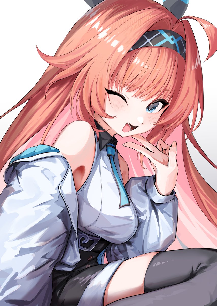 neneneneko, shadowverse, shadowverse: worlds beyond, character request, highres, 1girl, ahoge, bare shoulders, black hairband, black thighhighs, blue eyes, blue necktie, blush, breasts, fang, hairband, jacket, long hair, long sleeves, looking at viewer, medium breasts, necktie, off shoulder, one eye closed, open mouth, orange hair, red hair, shirt, simple background, sleeveless, sleeveless shirt, smile, solo, thighhighs, underbust, v, virtual youtuber, white background, white jacket, white shirt