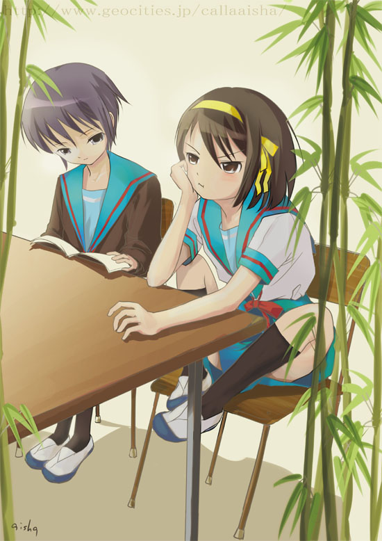 aisha callaaisha, nagato yuki, suzumiya haruhi, suzumiya haruhi no yuuutsu, 00s, brown hair, chair, on chair, school uniform, serafuku, short hair