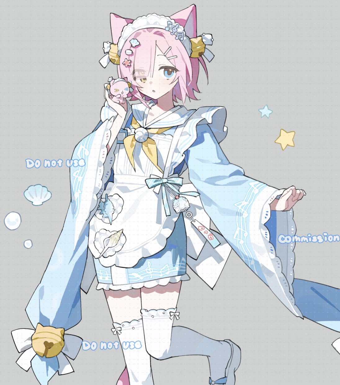 ame ame, original, commission, highres, 1girl, animal ears, apron, bell, blue eyes, blue kimono, bow, cat ears, grey background, hair ornament, hair over one eye, hairclip, heterochromia, japanese clothes, jingle bell, kimono, long sleeves, maid, maid headdress, neckerchief, pink hair, sailor collar, seashell, shell, short hair, simple background, solo, star (symbol), thighhighs, wa maid, white apron, white thighhighs, wide sleeves, yellow eyes, yellow neckerchief