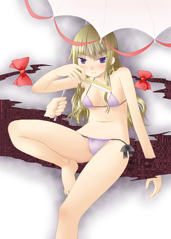 kannazuki hato, yakumo yukari, touhou, 1girl, bikini, blonde hair, female focus, gap (touhou), purple eyes, simple background, solo, swimsuit