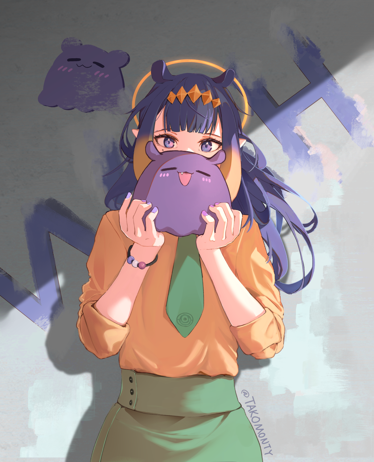 takomonty, ninomae ina'nis, takodachi (ninomae ina'nis), hololive, hololive english, commentary, english commentary, highres, 1girl, = =, against wall, alternate costume, blush, bracelet, concrete, cowboy shot, creature, dated commentary, day, fang, feet out of frame, graffiti, green necktie, green skirt, hair ornament, halo, hands up, holding, holding creature, jewelry, long hair, mascot, mole, mole under eye, necktie, open mouth, pointy ears, purple eyes, purple hair, purple nails, shadow, shirt, sidelocks, skirt, sleeves rolled up, solo, standing, straight-on, twitter username, virtual youtuber, yellow halo, yellow shirt
