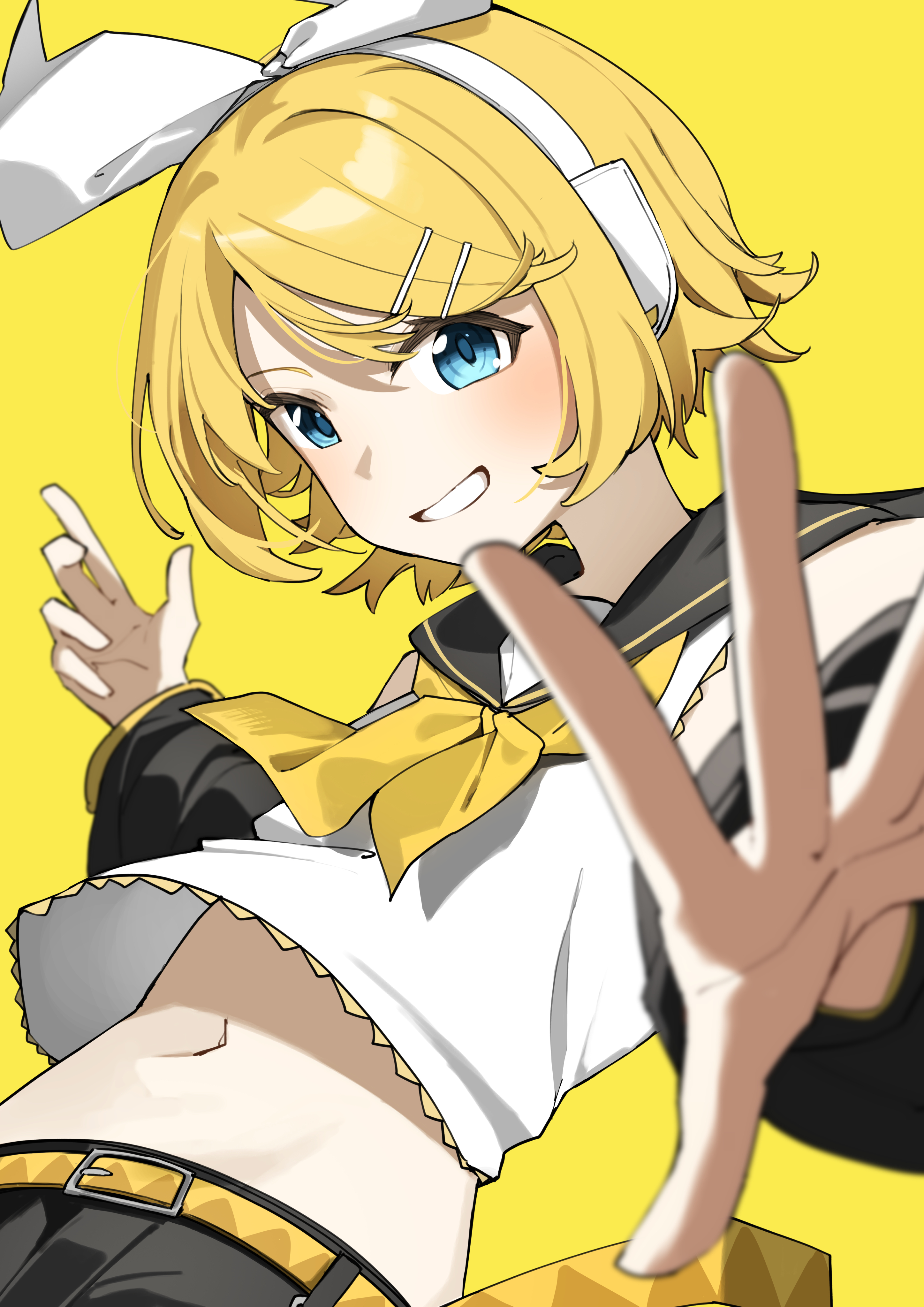 nun178089, kagamine rin, vocaloid, absurdres, highres, 1girl, black sailor collar, blonde hair, blue eyes, grin, hair ornament, hairclip, headphones, looking at viewer, midriff, navel, neckerchief, parallel hairclips, sailor collar, shirt, short hair, smile, solo, stomach, upper body, yellow background, yellow neckerchief