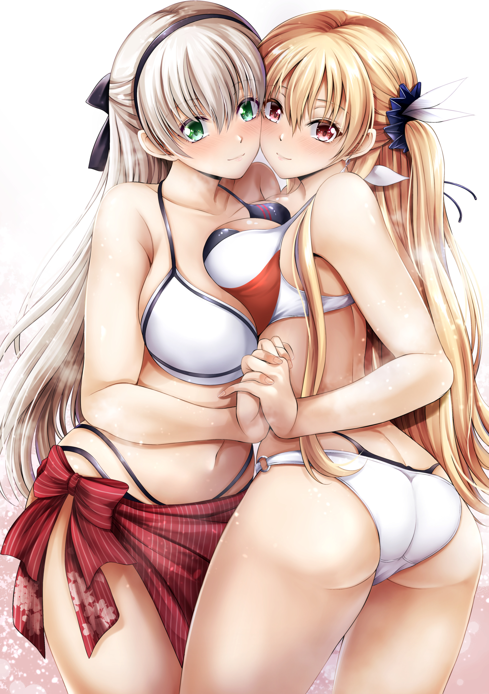 kagura yuuto, alisa reinford, elie macdowell, eiyuu densetsu, sen no kiseki, sen no kiseki (series), sen no kiseki iv, highres, 2girls, bikini, black hairband, blonde hair, breasts, feather hair ornament, feathers, green eyes, grey hair, hair ornament, hairband, holding hands, interlocked fingers, large breasts, layered bikini, long hair, multiple girls, red eyes, sarong, swimsuit