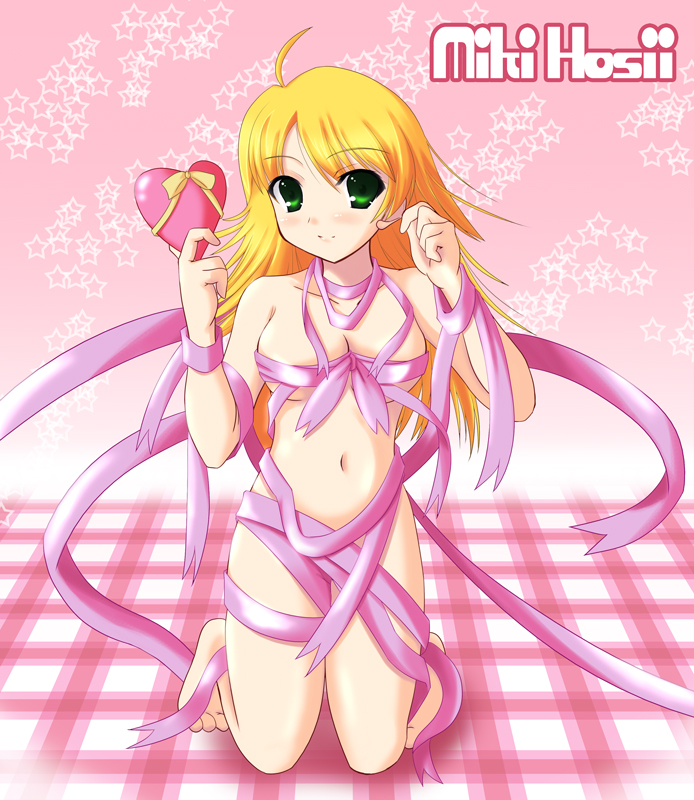 johnny (from scratch), hoshii miki, idolmaster, idolmaster (classic), idolmaster 1, 00s, 1girl, ahoge, barefoot, blonde hair, blush, breasts, collarbone, female focus, green eyes, kneeling, long hair, looking at viewer, medium breasts, naked ribbon, navel, pink background, pink ribbon, ribbon, smile, solo, star (symbol), star symbol background