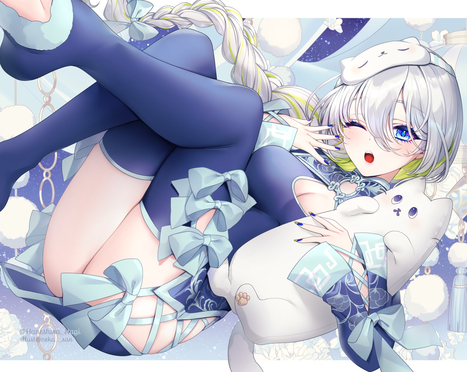 neko-san (dim.dream), indie virtual youtuber, commentary request, highres, 1girl, blue dress, blue eyes, blue nails, blue thighhighs, blush, braid, braided ponytail, breasts, cleavage, dress, green hair, hair between eyes, haneshiro nagi, holding, holding stuffed toy, looking at viewer, medium breasts, multicolored hair, nail polish, one eye closed, open mouth, solo, stuffed animal, stuffed cat, stuffed toy, thighhighs, thighs, two-tone hair, virtual youtuber, white hair