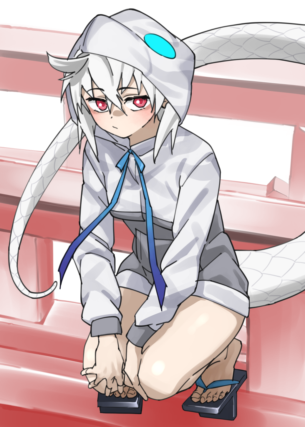 tanabe (fueisei), tsuchinoko (kemono friends), kemono friends, commentary, highres, 1girl, :/, albino, alternate eye color, alternate hair color, bare legs, crossed bangs, frown, full body, geta, hair between eyes, hands on own knees, hood, hood up, hoodie, no pants, red eyes, short hair, snake girl, snake tail, solo, squatting, tail, toes, torii, white hair, white hoodie