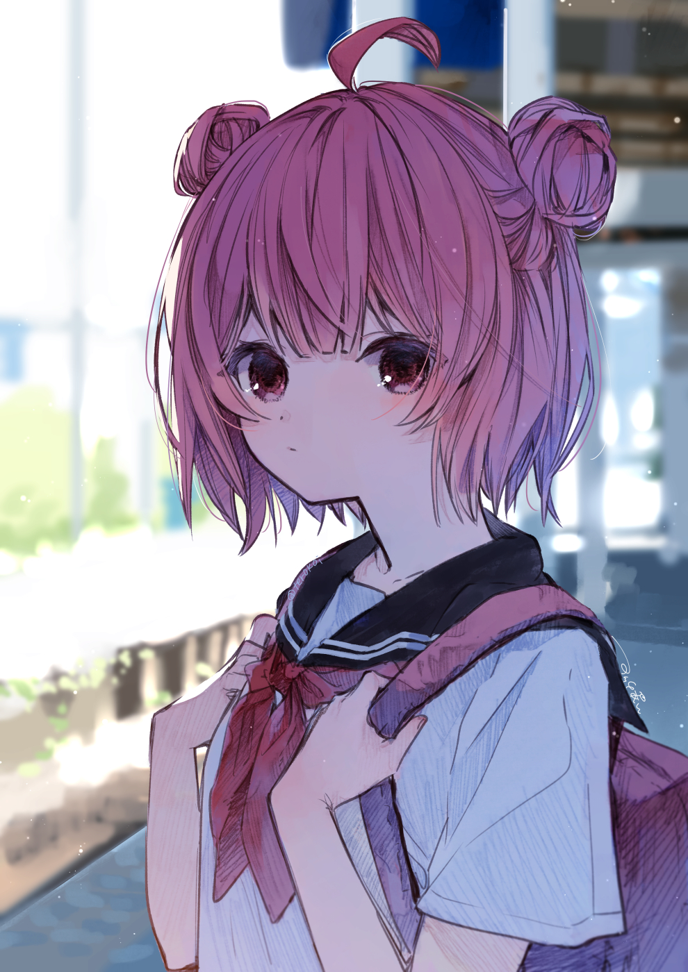 acchi ai, yumeno akari, vspo!, commentary request, highres, 1girl, ahoge, backpack, bag, black sailor collar, closed mouth, double bun, hair bun, looking at viewer, neckerchief, outdoors, pink eyes, pink hair, red neckerchief, sailor collar, school uniform, serafuku, shirt, short sleeves, solo, virtual youtuber, white shirt