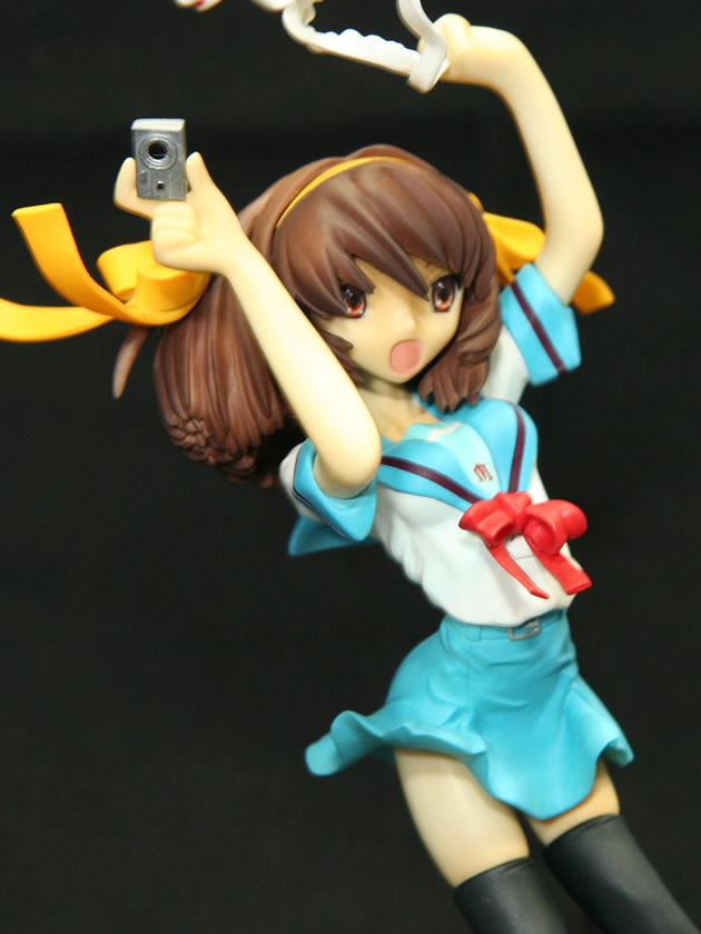 suzumiya haruhi, suzumiya haruhi no yuuutsu, wonder festival, wonder festival 2007, photo (medium), 00s, brown hair, figure, school uniform, serafuku, short hair, solo, thighhighs, zettai ryouiki