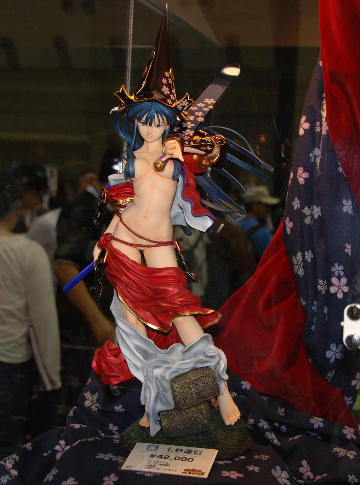 wonder festival, wonder festival 2007, highres, photo (medium), 1girl, figure, no panties, solo focus, topless female