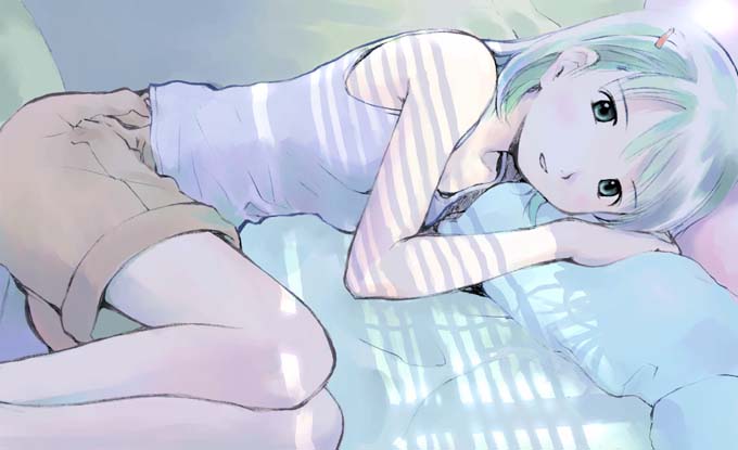 yoshizuki kumichi, silver hair, 1girl, aqua eyes, aqua hair, bed, female focus, fetal position, hair ornament, hairclip, lying, multicolored hair, on side, pillow, reclining, shade, shorts, solo, sunlight