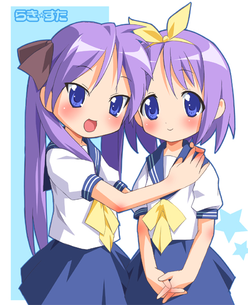 pu-en, hiiragi kagami, hiiragi tsukasa, lucky star, 00s, 2girls, blue eyes, blue skirt, bow, bowtie, hair bow, hair ribbon, hairband, hand on another's shoulder, looking at viewer, multiple girls, own hands together, pink hair, ribbon, sailor collar, school uniform, serafuku, short hair, siblings, simple background, sisters, skirt, twins, v arms, white background, yellow bow, yellow bowtie