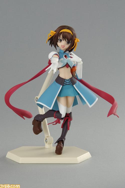 superheroine haruhi, suzumiya haruhi, figma, suzumiya haruhi no tomadoi, suzumiya haruhi no yuuutsu, photo (medium), 00s, 1girl, brown hair, female focus, figure, short hair, solo, thighhighs