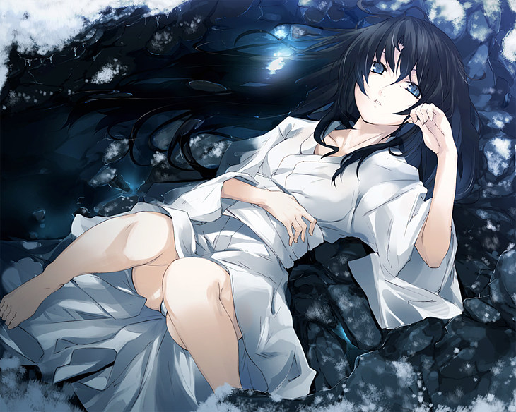 g yuusuke, kouzuki yura, nagomibako, 1girl, black hair, blue eyes, female focus, japanese clothes, kimono, lying, solo, stream, water, yukata