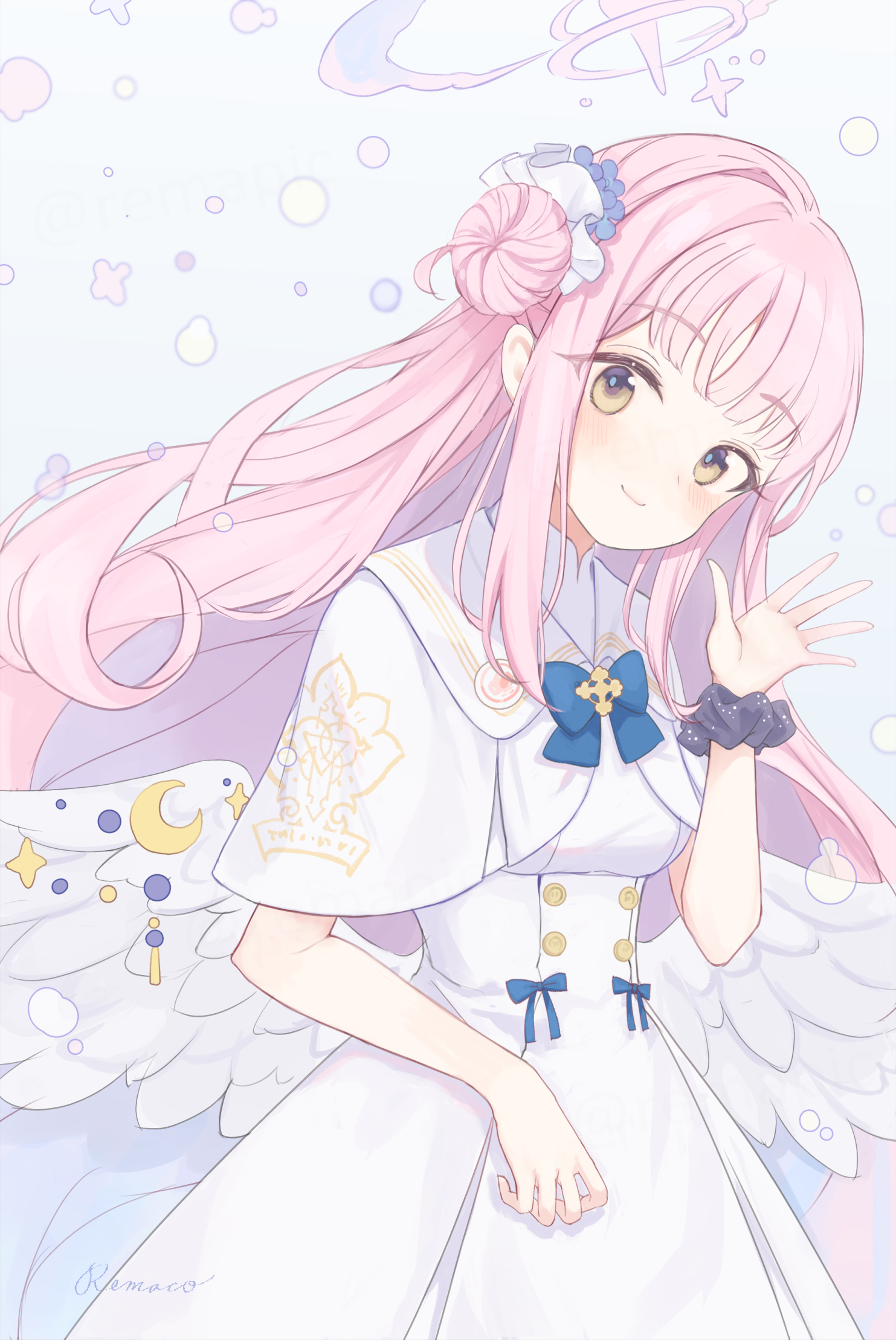 remaco, mika (blue archive), blue archive, highres, 1girl, angel wings, blue bow, blush, bow, buttons, capelet, closed mouth, dress, feathered wings, gold trim, hair bun, hair ornament, halo, long hair, looking at viewer, low wings, pink hair, pink halo, scrunchie, single hair bun, single side bun, smile, solo, very long hair, white dress, white wings, wing ornament, wings, wrist scrunchie, yellow eyes