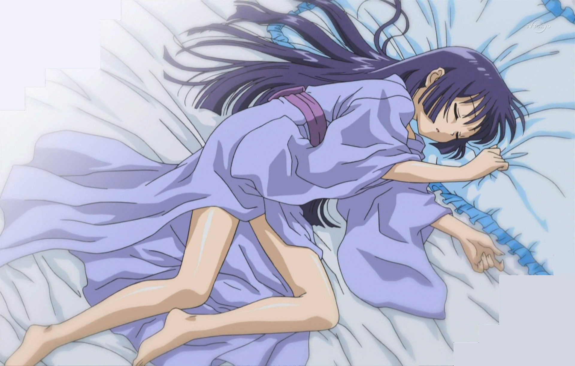 saginomiya isumi, hayate no gotoku!, anime screenshot, highres, 00s, 1girl, barefoot, blue kimono, closed eyes, female focus, japanese clothes, kimono, sleeping, solo, yukata