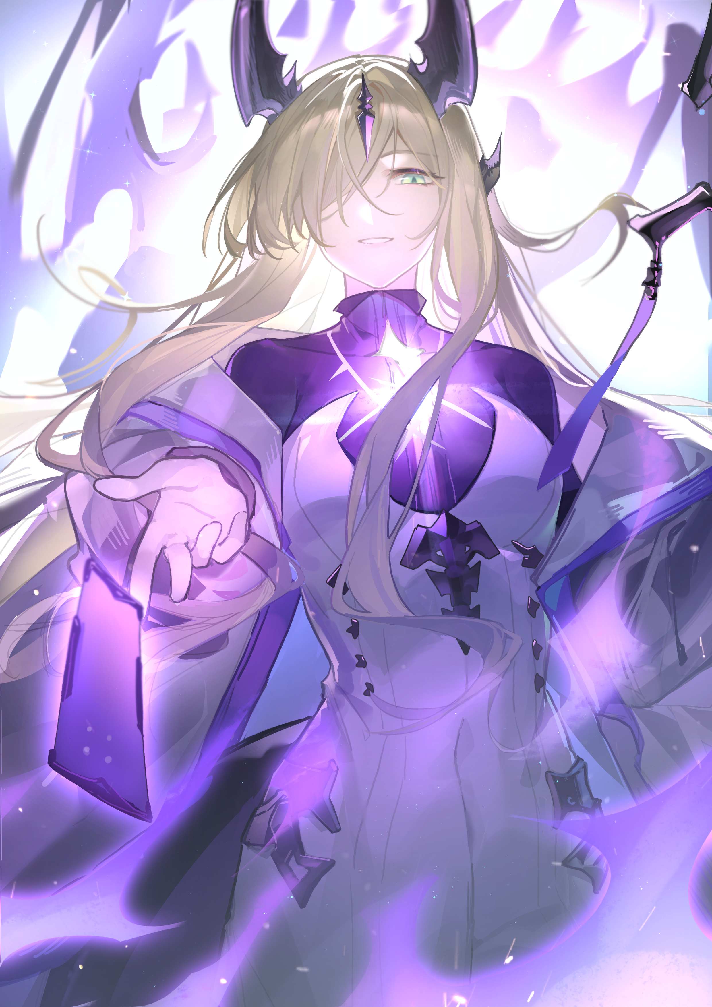 necrass (arknights), arknights, absurdres, chinese commentary, commentary request, highres, 1girl, black horns, black shirt, blonde hair, dress, fire, green eyes, hair over one eye, horns, light particles, long hair, looking at viewer, magic, off shoulder, one eye covered, purple fire, pyrokinesis, san jin (xinjinjumin1962849), shirt, smile, solo, white dress
