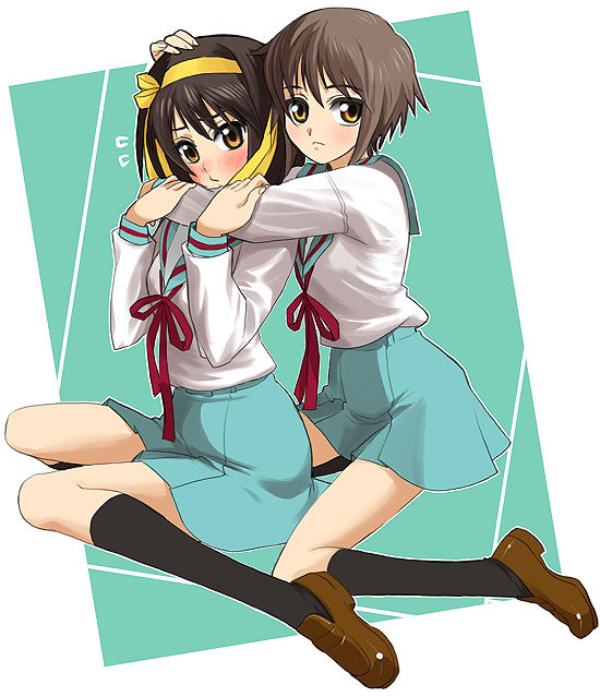 takano saki, nagato yuki, suzumiya haruhi, suzumiya haruhi no yuuutsu, 00s, brown hair, kneehighs, loafers, school uniform, serafuku, shoes, short hair, socks