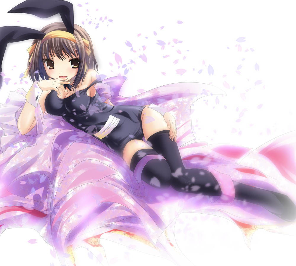 namamo nanase, suzumiya haruhi, suzumiya haruhi no yuuutsu, 00s, 1girl, :p, animal ears, black one-piece swimsuit, black thighhighs, brown hair, female focus, one-piece swimsuit, playboy bunny swimsuit, rabbit ears, school swimsuit, short hair, solo, swimsuit, thighhighs, tongue, tongue out
