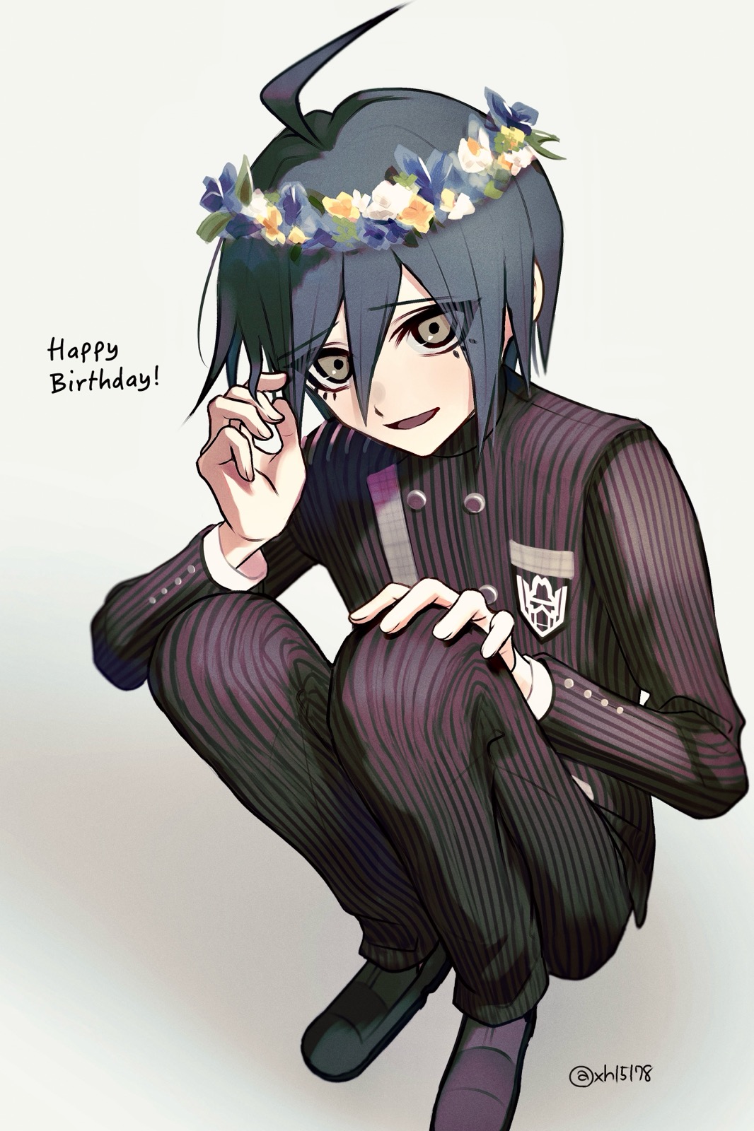 saihara shuichi, danganronpa (series), danganronpa v3: killing harmony, commentary, highres, 1boy, ahoge, black hair, black jacket, blush, brown eyes, buttons, collared jacket, flower wreath, grey background, hair between eyes, hand on own knee, happy birthday, head wreath, jacket, long sleeves, looking at viewer, lower eyelashes only, male focus, oguma (ogm), pants, pinstripe jacket, pinstripe pants, pinstripe pattern, short hair, shy, simple background, smile, solo, squatting, striped clothes, striped jacket, twitter username, vertical-striped clothes