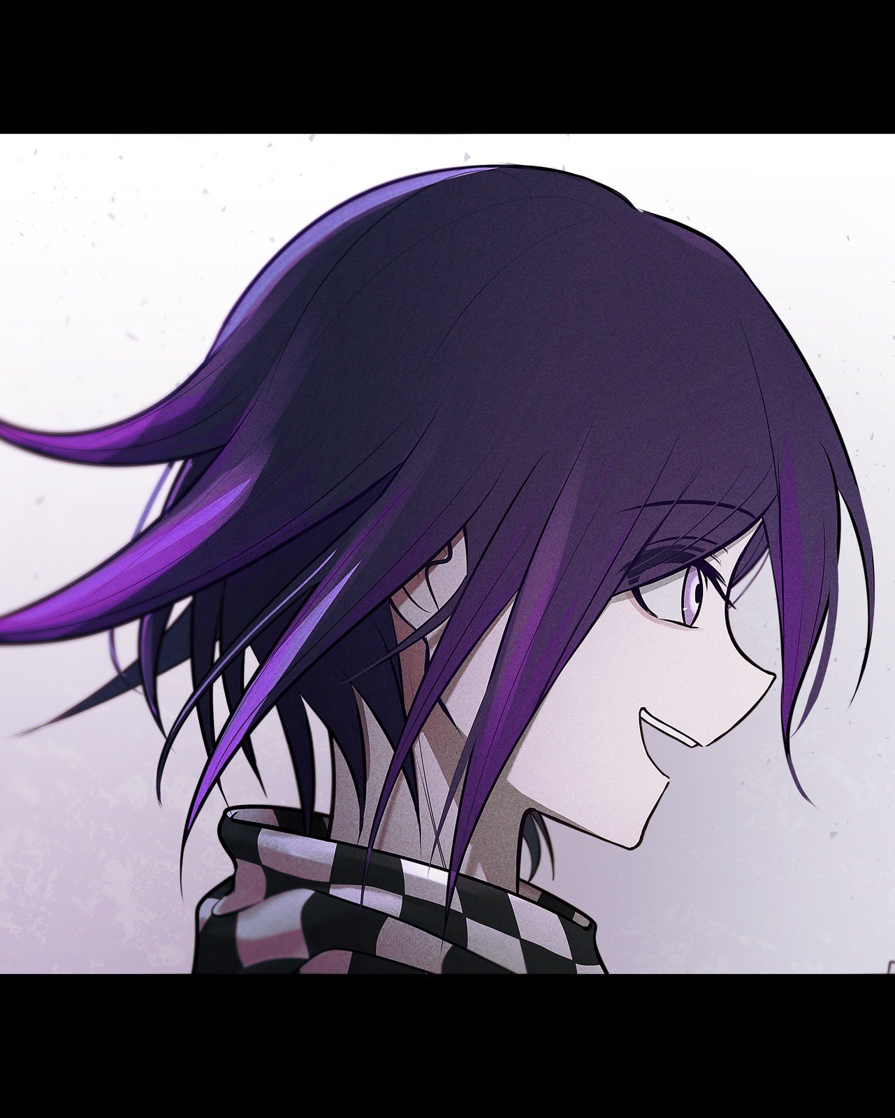 oma kokichi, danganronpa (series), danganronpa v3: killing harmony, commentary, highres, 1boy, checkered clothes, checkered scarf, flipped hair, from side, gradient background, hair between eyes, letterboxed, male focus, oguma (ogm), open mouth, pale skin, portrait, profile, purple eyes, purple hair, scarf, short hair, smile, solo, solo focus, teeth, two-tone scarf
