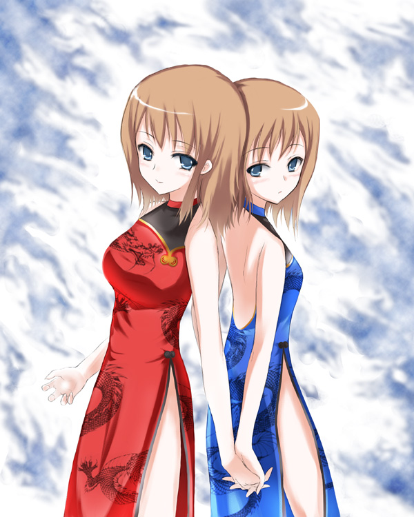 shima-shuu, original, 2girls, back-to-back, backless outfit, bare back, blue eyes, brown hair, china dress, chinese clothes, dress, holding hands, multiple girls, side slit, yuri
