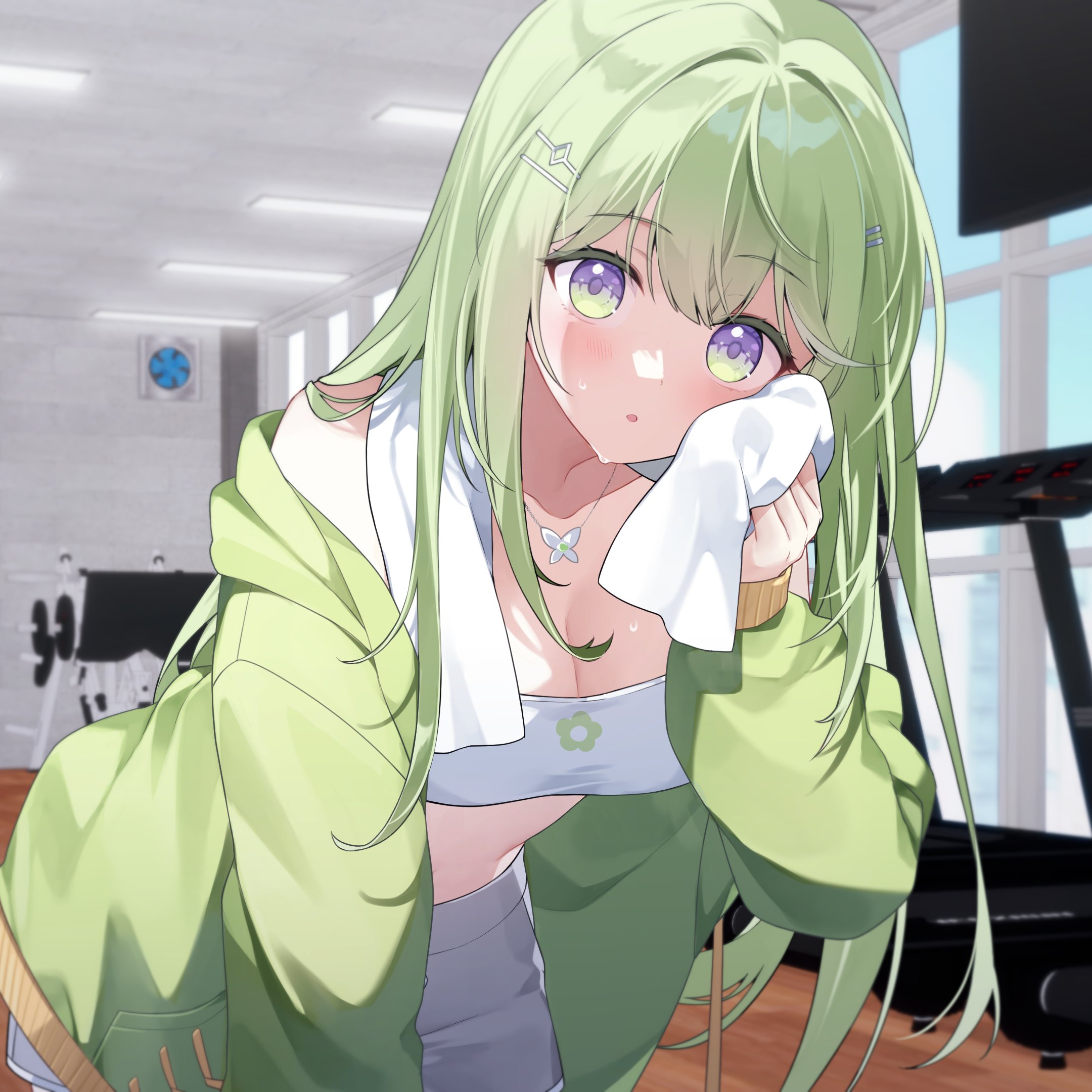 dabi (15dldl15), yuzuha riko, stellive, commentary request, commission, highres, korean commentary, variant set, :o, bent over, blush, breasts, camisole, cleavage, collarbone, cowboy shot, crop top, double-parted bangs, green eyes, green hair, green jacket, grey shorts, gym, hair intakes, hair ornament, hairclip, indoors, jacket, jewelry, large breasts, long hair, long sleeves, looking at viewer, multicolored eyes, necklace, off shoulder, open clothes, open jacket, parallel hairclips, parted lips, print camisole, purple eyes, shorts, standing, straight hair, sweat, towel, towel around neck, virtual youtuber, white camisole, wiping face, wiping sweat