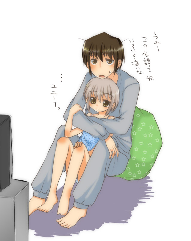 eryu, kyon, nagato yuki, suzumiya haruhi no yuuutsu, silver hair, 00s, 1boy, 1girl, between breasts, breasts, brown hair, contemporary, height difference, hetero, hug, long sleeves, looking at viewer, short hair, simple background, sitting, sweater, television, white background