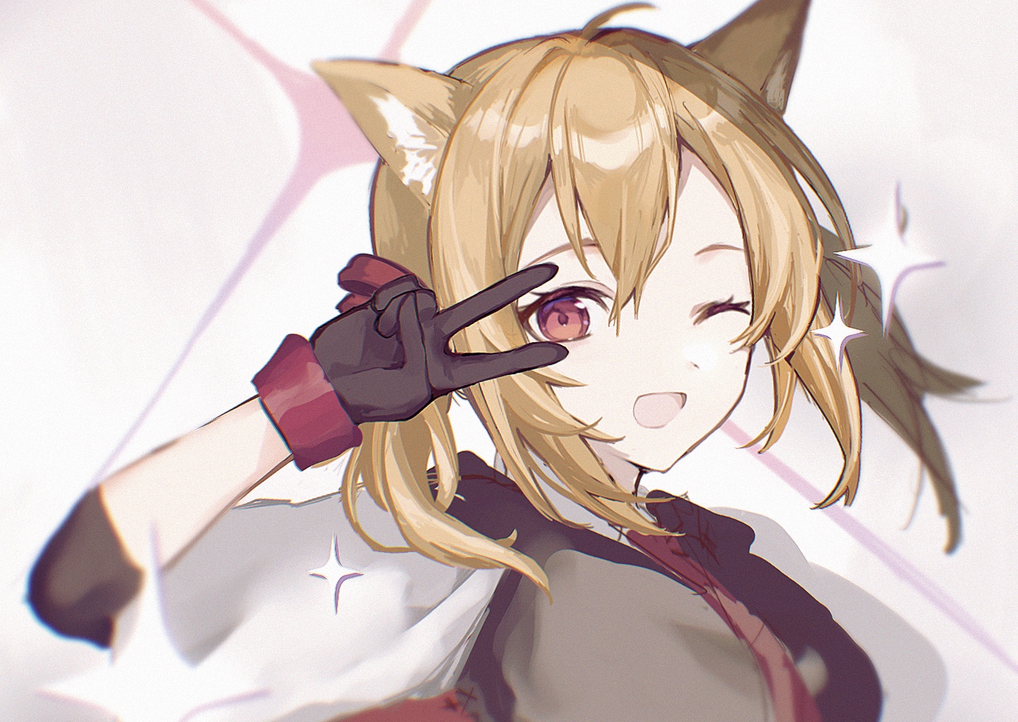 mochi194745, sora (arknights), arknights, commentary request, 1girl, ;d, ahoge, animal ears, black gloves, blonde hair, blurry, chromatic aberration, gloves, grey background, hair between eyes, looking at viewer, one eye closed, open mouth, red eyes, short hair, smile, solo, sparkle, upper body, v, v over eye