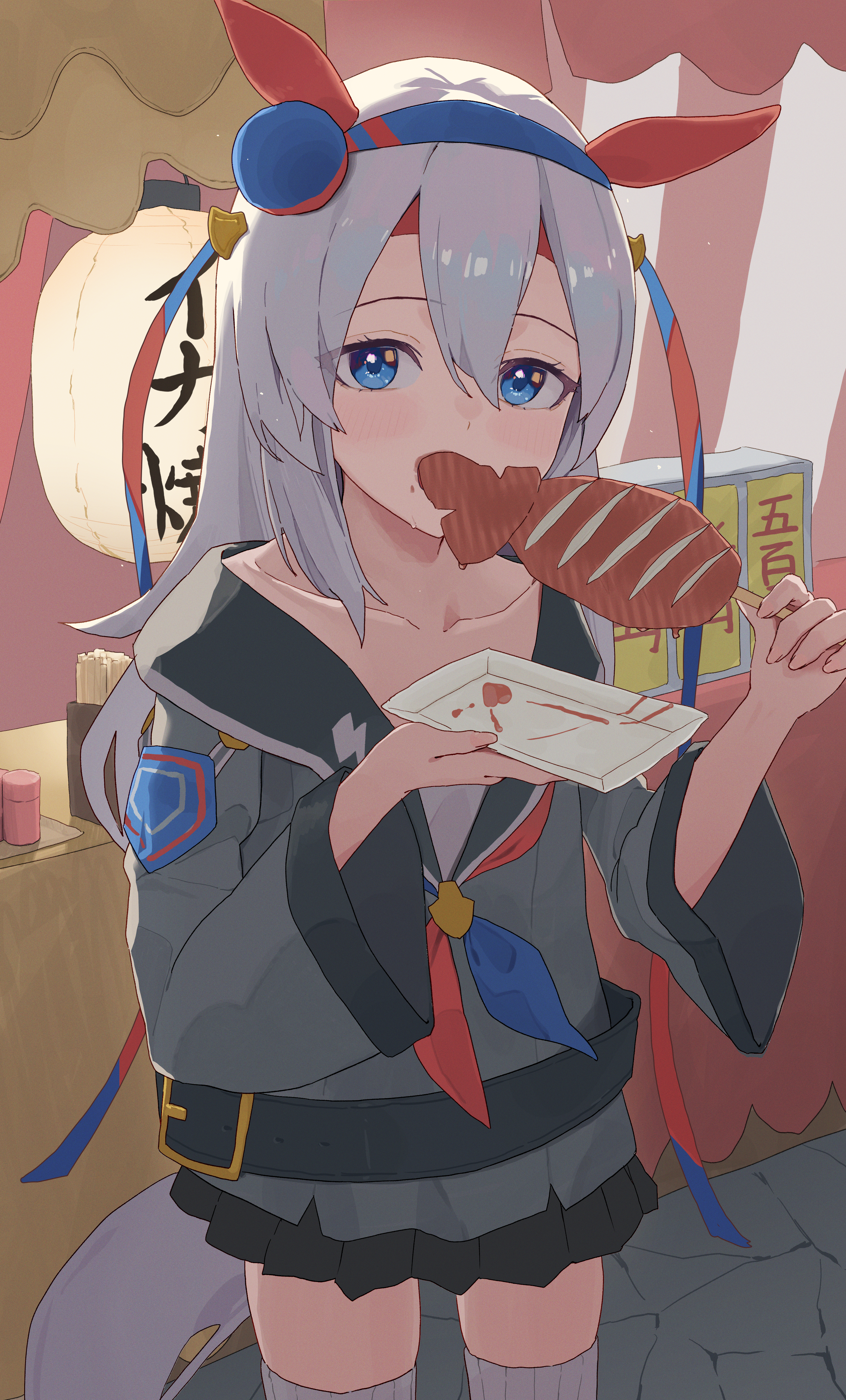 asobi nin, tamamo cross (umamusume), umamusume, absurdres, highres, 1girl, animal ears, belt, black skirt, blue eyes, blue hairband, blush, collarbone, ear covers, eating, festival, food, grey hair, grey shirt, grey tail, hair between eyes, hairband, headband, holding, holding tray, horse ears, horse girl, horse tail, lantern, long hair, long sleeves, looking at viewer, market stall, neckerchief, outdoors, paper lantern, red headband, sauce, shirt, skirt, solo, stick, striped clothes, striped hairband, summer festival, tail, thighhighs, tray, very long hair, white thighhighs