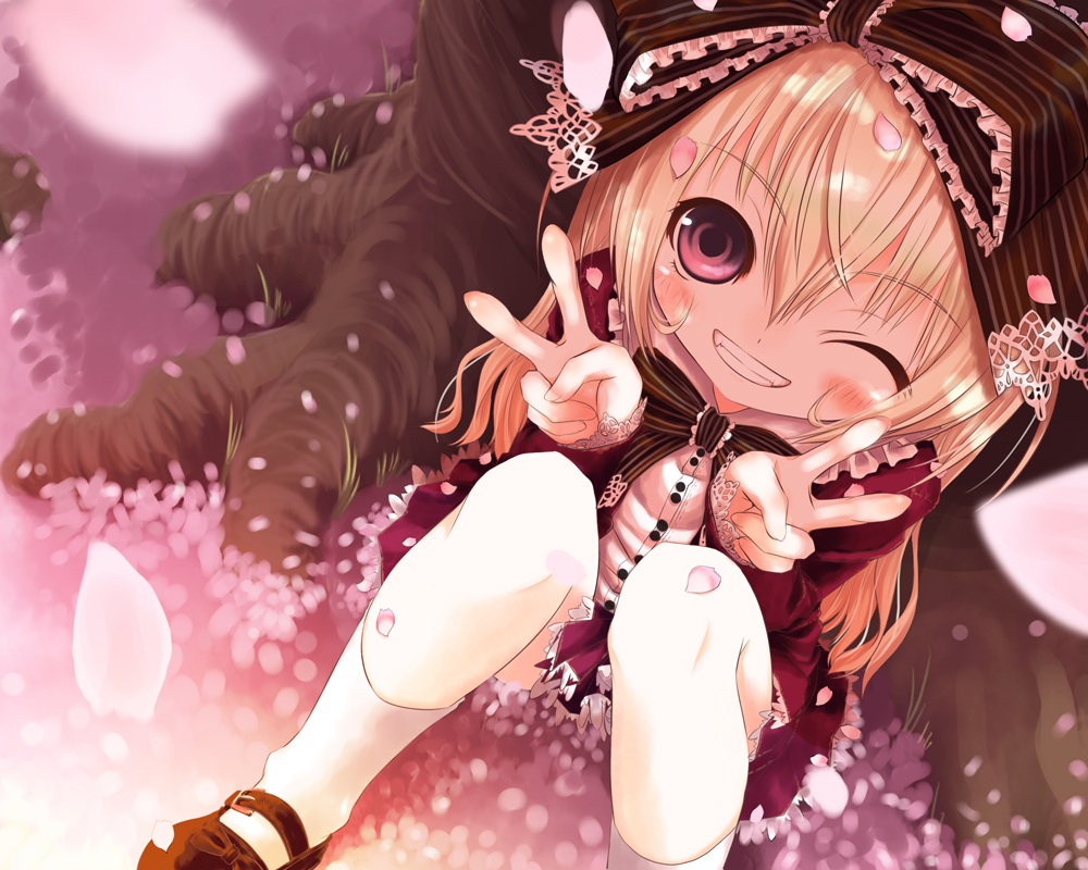 cura, lo (gothic delusion), flat (company), gothic delusion, bad id, bad pixiv id, 1girl, blonde hair, blush, cherry blossoms, double v, female focus, goth fashion, gothic lolita, grin, lolita fashion, long hair, one eye closed, petals, petite, pink eyes, purple eyes, ribbon, short hair, smile, socks, solo, squatting, tree, v, wink