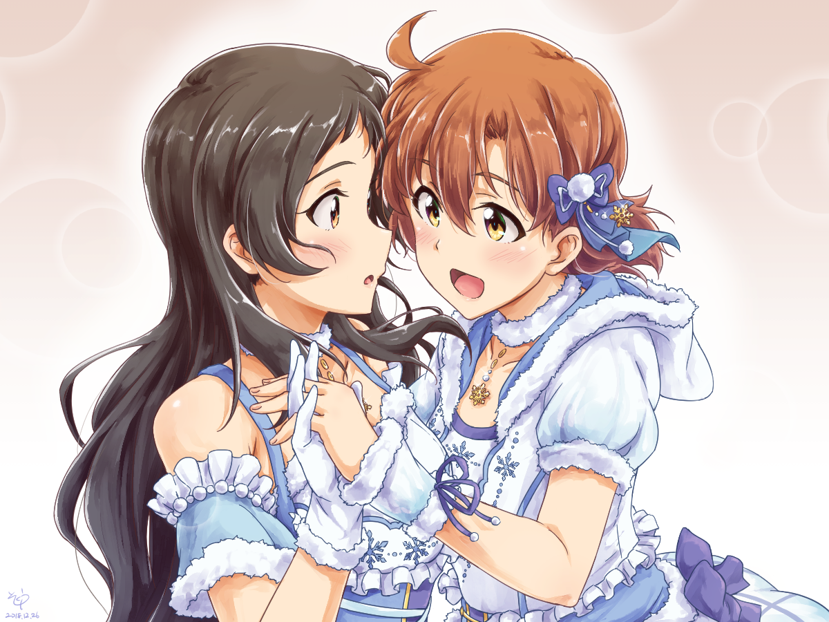 sokura (mellow), kitazawa shiho, yabuki kana, idolmaster, idolmaster million live!, 2girls, ahoge, blush, bow, brown eyes, brown hair, eye contact, face-to-face, gloves, hair bow, long hair, looking at another, multiple girls, open mouth, short hair, smile, upper body, white gloves, yuri