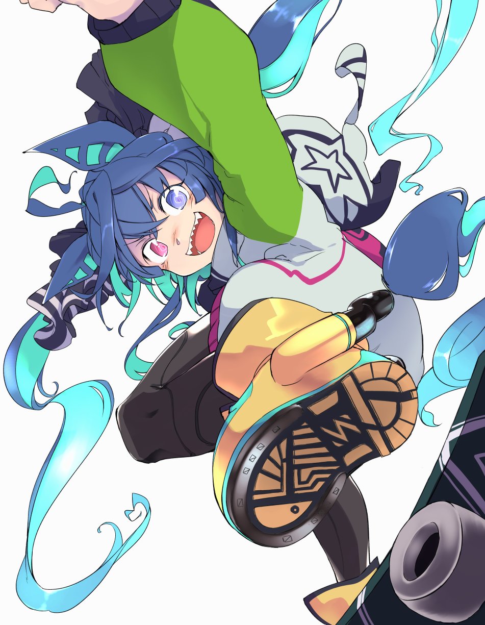 furorina, twin turbo (umamusume), umamusume, commentary request, highres, 1girl, :d, @ @, ahoge, animal ears, aqua hair, arm up, blue eyes, blue hair, boots, bow, brown leggings, crossed bangs, foot out of frame, hair bow, heterochromia, hood, hoodie, horse ears, horse girl, horse tail, leg up, leggings, long hair, looking at viewer, looking back, multicolored hair, multicolored hoodie, open mouth, pink eyes, sharp teeth, sidelocks, simple background, skateboard, smile, solo, striped bow, tail, teeth, twin turbo (blast mode! turbo engine) (umamusume), twintails, two-tone hair, v-shaped eyebrows, very long hair, white background, yellow boots