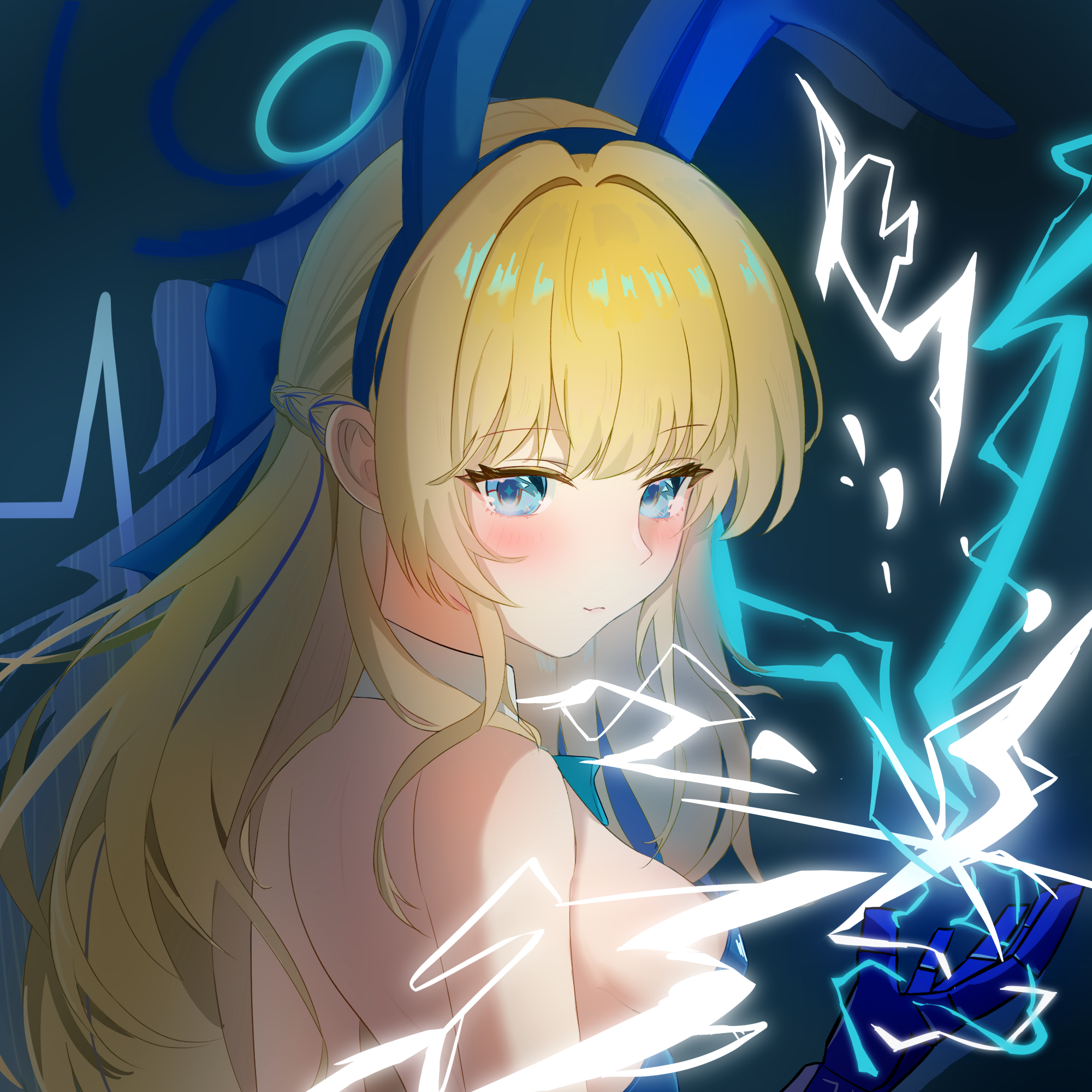 chokei, toki (blue archive), toki (bunny) (blue archive), blue archive, highres, 1girl, ?, animal ear hairband, animal ears, back, blonde hair, blue background, blue eyes, blunt bangs, blush, braid, breasts, detached collar, fake animal ears, from side, gauntlets, halo, hand up, leotard, lightning, long hair, looking at viewer, looking back, medium breasts, multicolored hair, playboy bunny, rabbit ear hairband, rabbit ears, side braid, sideboob, simple background, solo, streaked hair, wrist cuffs