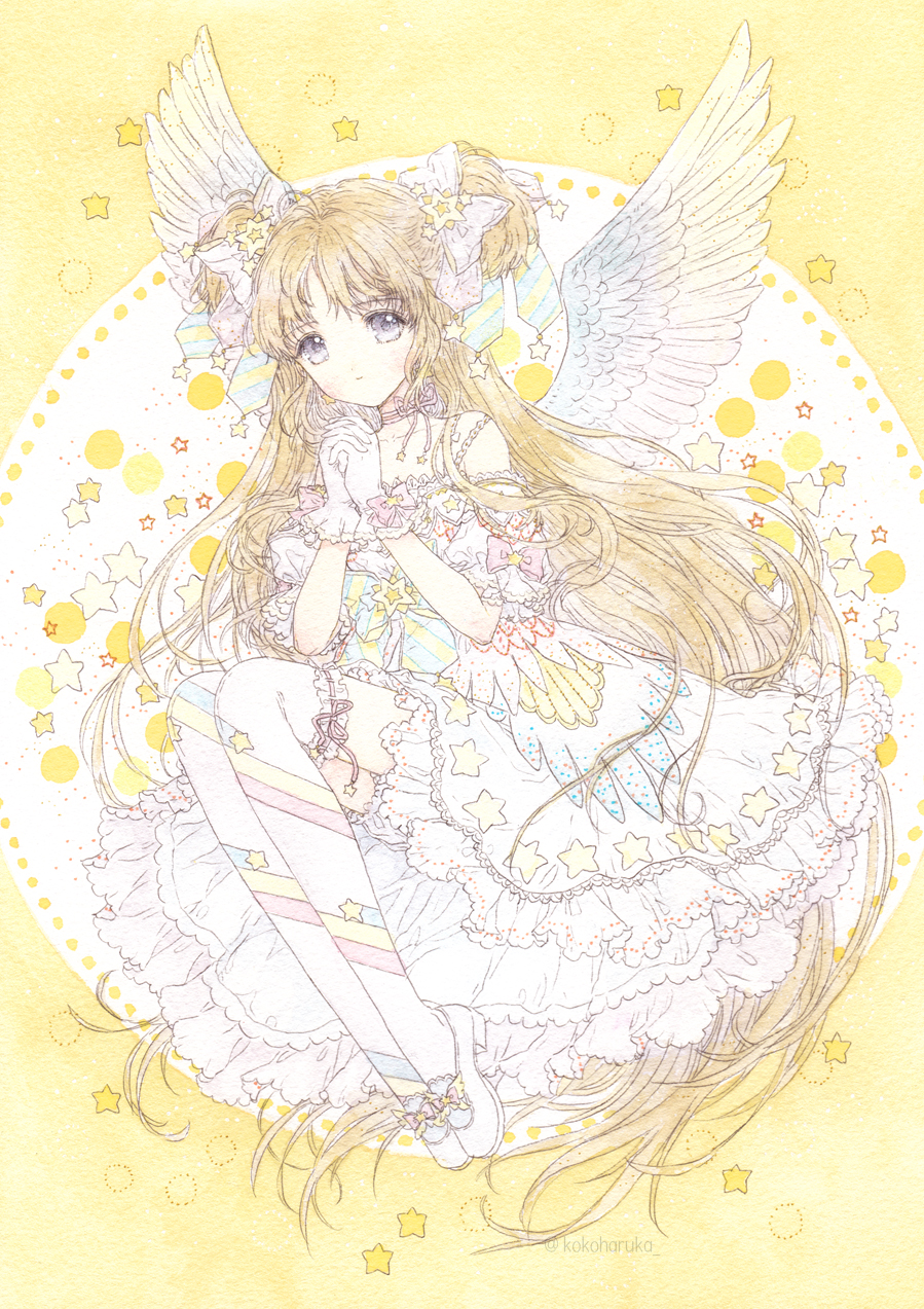 hisakata (hisa nn), original, highres, 1girl, angel, bow, collared dress, daisy (flower), dress, dress bow, fairy, flower, fold-over collar, frilled dress, frilled socks, frills, hime lolita, lace, lace-trimmed dress, lace trim, lolita fashion, own hands clasped, own hands together, pastel colors, socks, starry sky print, sweet lolita, two side up, yellow dress