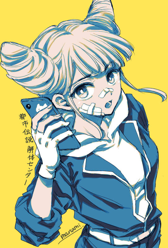 sugano manami, jasmine (toshi densetsu kaitai center), toshi densetsu kaitai center, commentary, translation request, 1girl, artist name, bandaid, bandaid on face, bandaid on nose, blonde hair, blue jumpsuit, cellphone, cone hair bun, double bun, gauze, gauze on cheek, gloves, hair bun, hand up, holding, holding phone, hood, hood down, hoodie, jumpsuit, limited palette, long sleeves, looking at viewer, open mouth, partially fingerless gloves, phone, short hair, sidelocks, signature, simple background, smartphone, solo, upper body, white gloves, white hoodie, yellow background