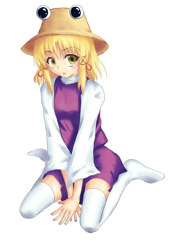 shio (artist), shio (cl2ga), moriya suwako, touhou, 1girl, blonde hair, female focus, hat, ribbon, short hair, sitting, solo, thighhighs, v arms, wariza, white background, white thighhighs, yellow eyes