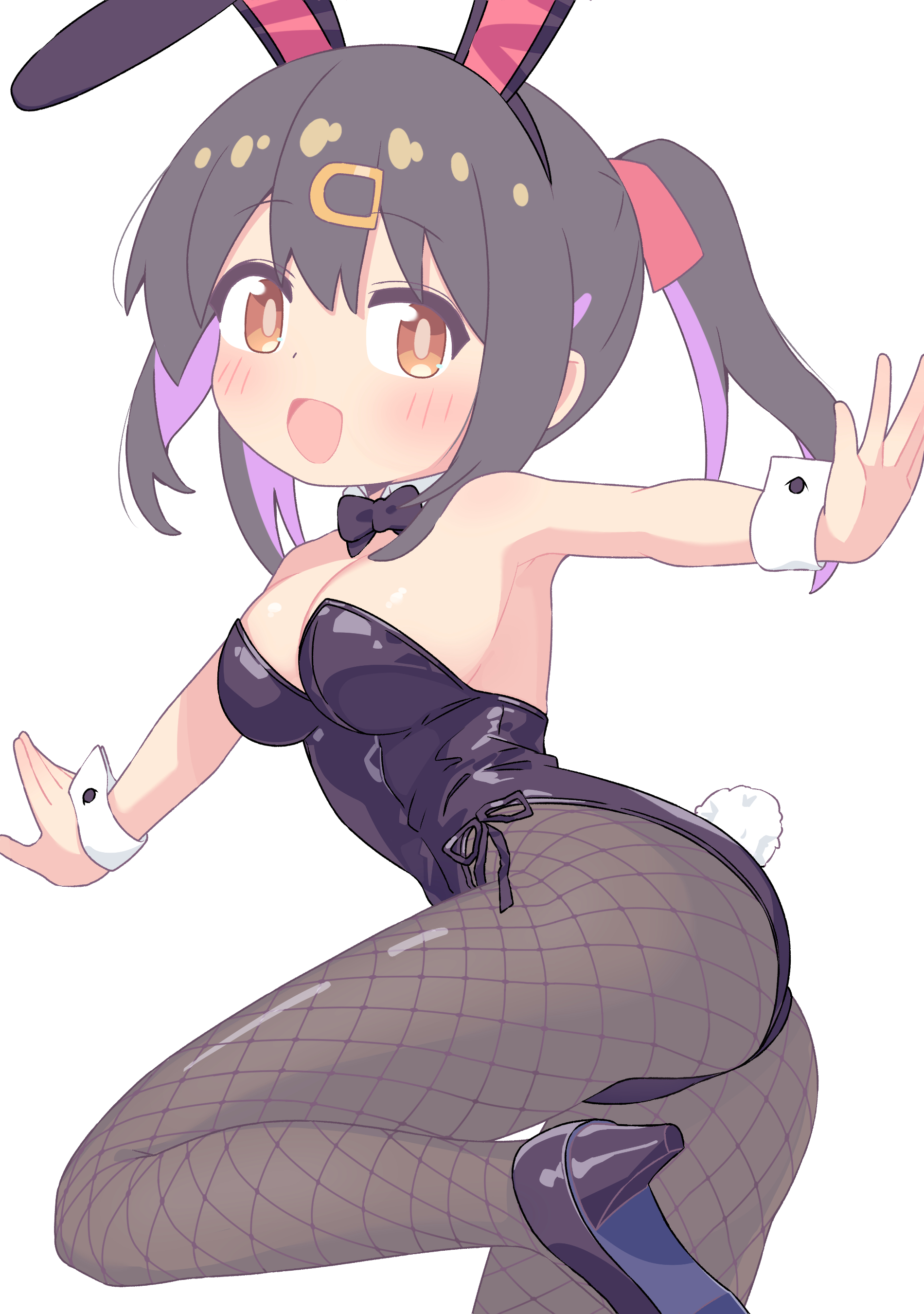 achat, oyama mihari, onii-chan wa oshimai!, absurdres, highres, 1girl, animal ear hairband, animal ears, black bow, black bowtie, black hair, black leotard, black pantyhose, black shoes, bow, bowtie, breasts, brown eyes, colored inner hair, detached collar, drill hair, fake animal ears, fishnet pantyhose, fishnets, hair ornament, hairband, hairclip, high heels, leotard, medium breasts, multicolored hair, outstretched arms, pantyhose, playboy bunny, purple hair, rabbit ears, rabbit tail, shoes, side-tie leotard, simple background, smile, solo, standing, standing on one leg, strapless, strapless leotard, tail, twin drills, twintails, two-tone hair, white background, wrist cuffs